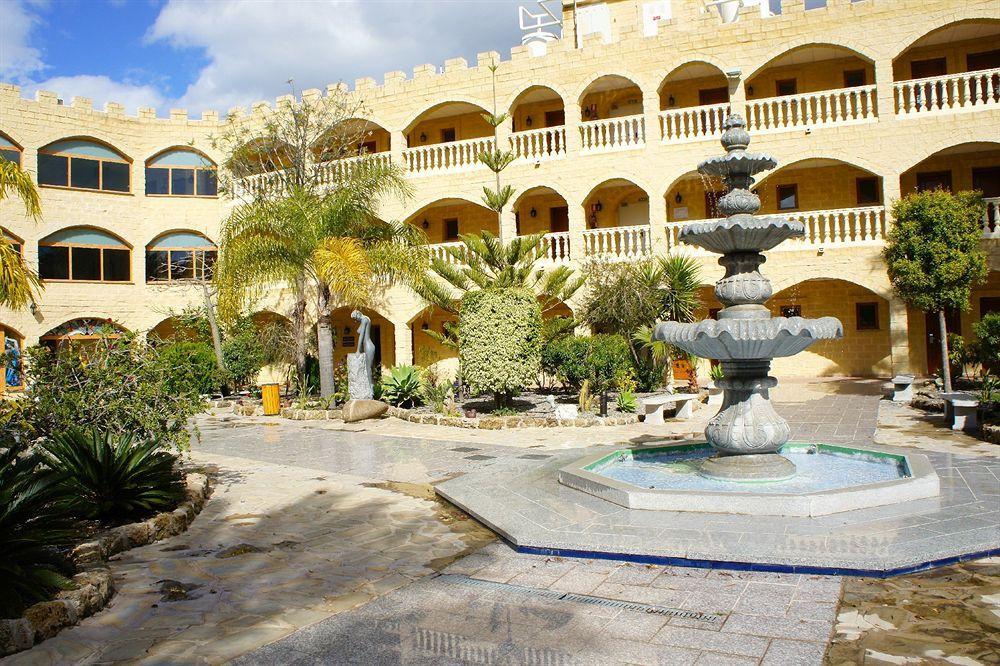 Hotel Plaza Del Castillo Malaga Exterior photo